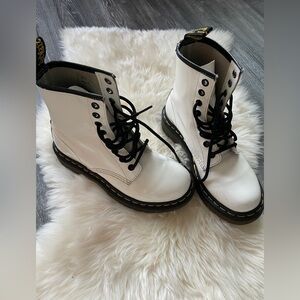 Dr. Martens 1460 White Patent Lamper Boots size 5 / 36